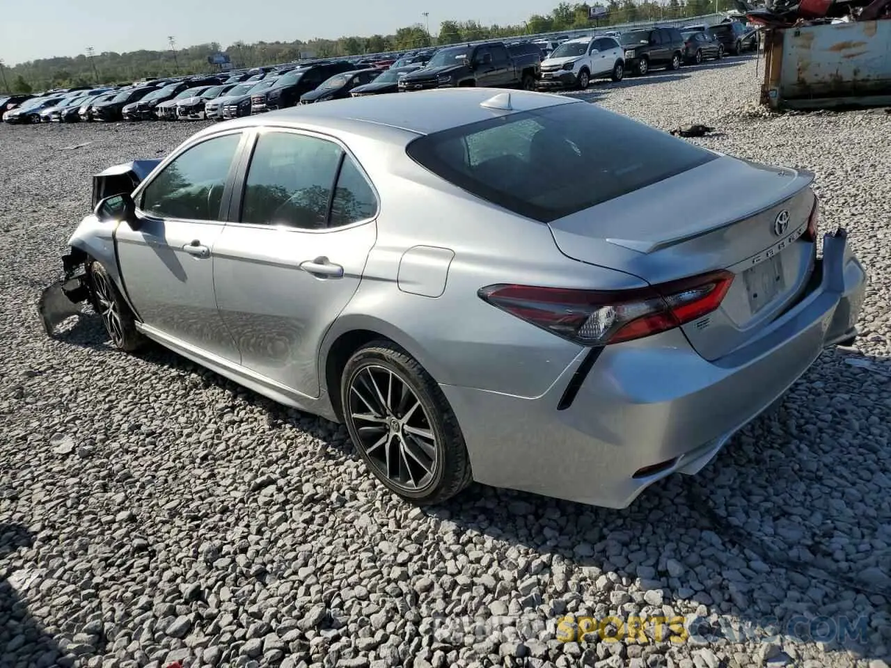 2 Фотография поврежденного автомобиля 4T1G11AK2MU559321 TOYOTA CAMRY 2021