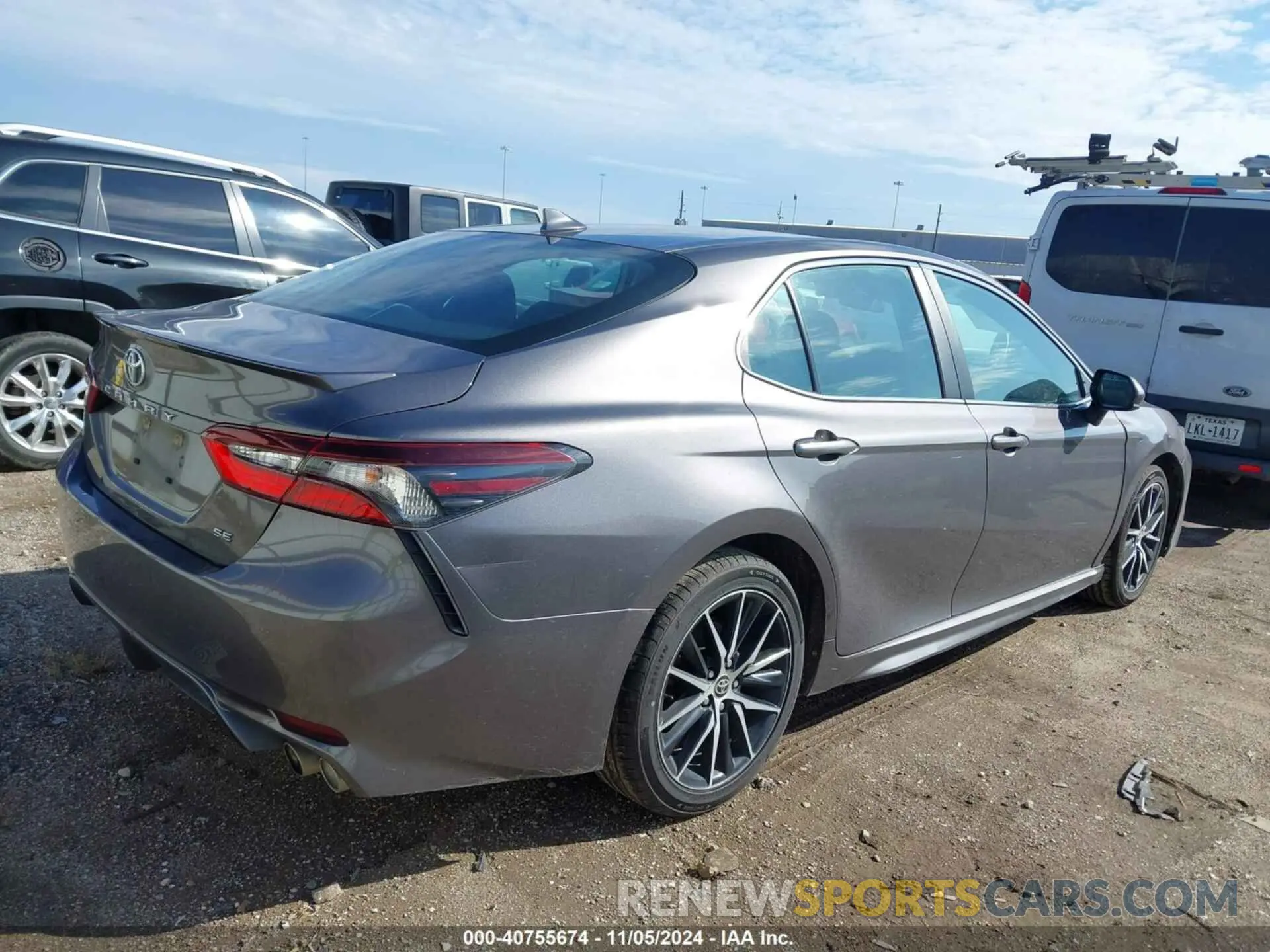 4 Photograph of a damaged car 4T1G11AK2MU562851 TOYOTA CAMRY 2021