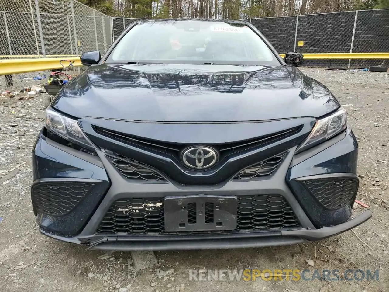 5 Photograph of a damaged car 4T1G11AK2MU585384 TOYOTA CAMRY 2021