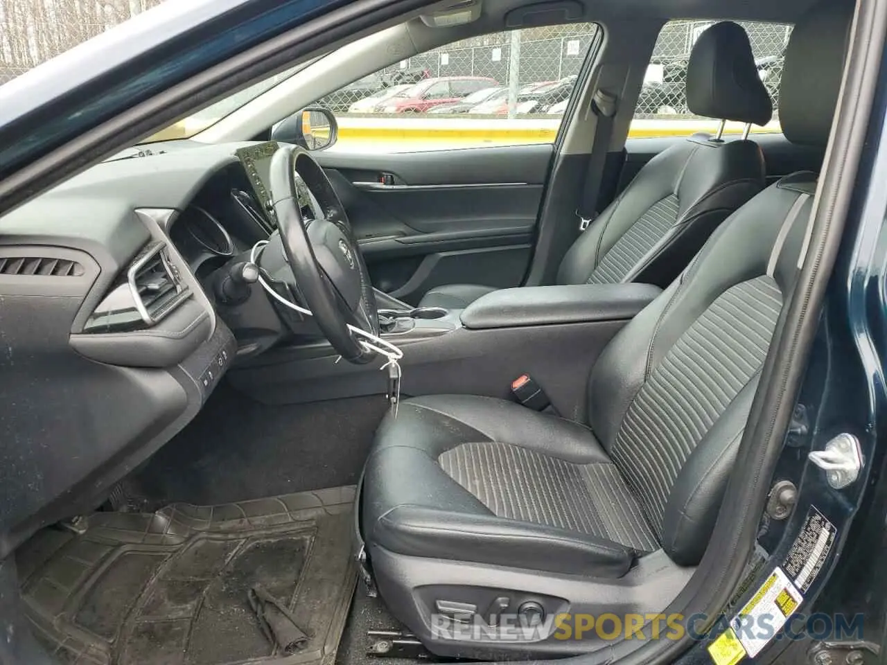 7 Photograph of a damaged car 4T1G11AK2MU585384 TOYOTA CAMRY 2021