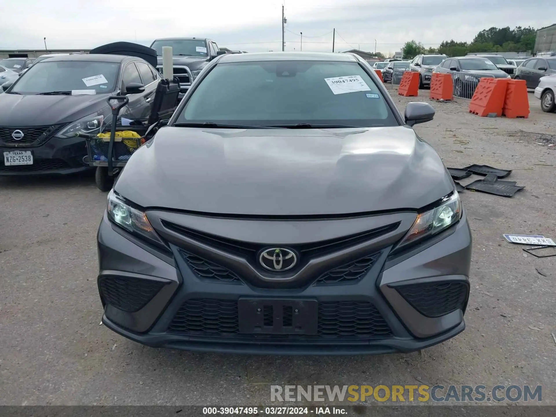 12 Photograph of a damaged car 4T1G11AK2MU585417 TOYOTA CAMRY 2021