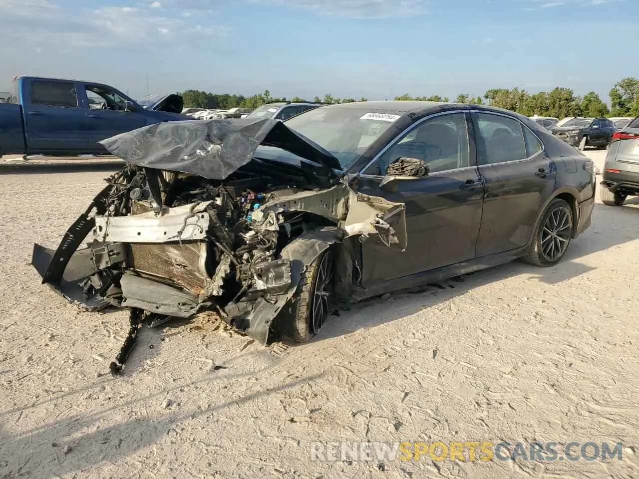 1 Photograph of a damaged car 4T1G11AK3MU415373 TOYOTA CAMRY 2021