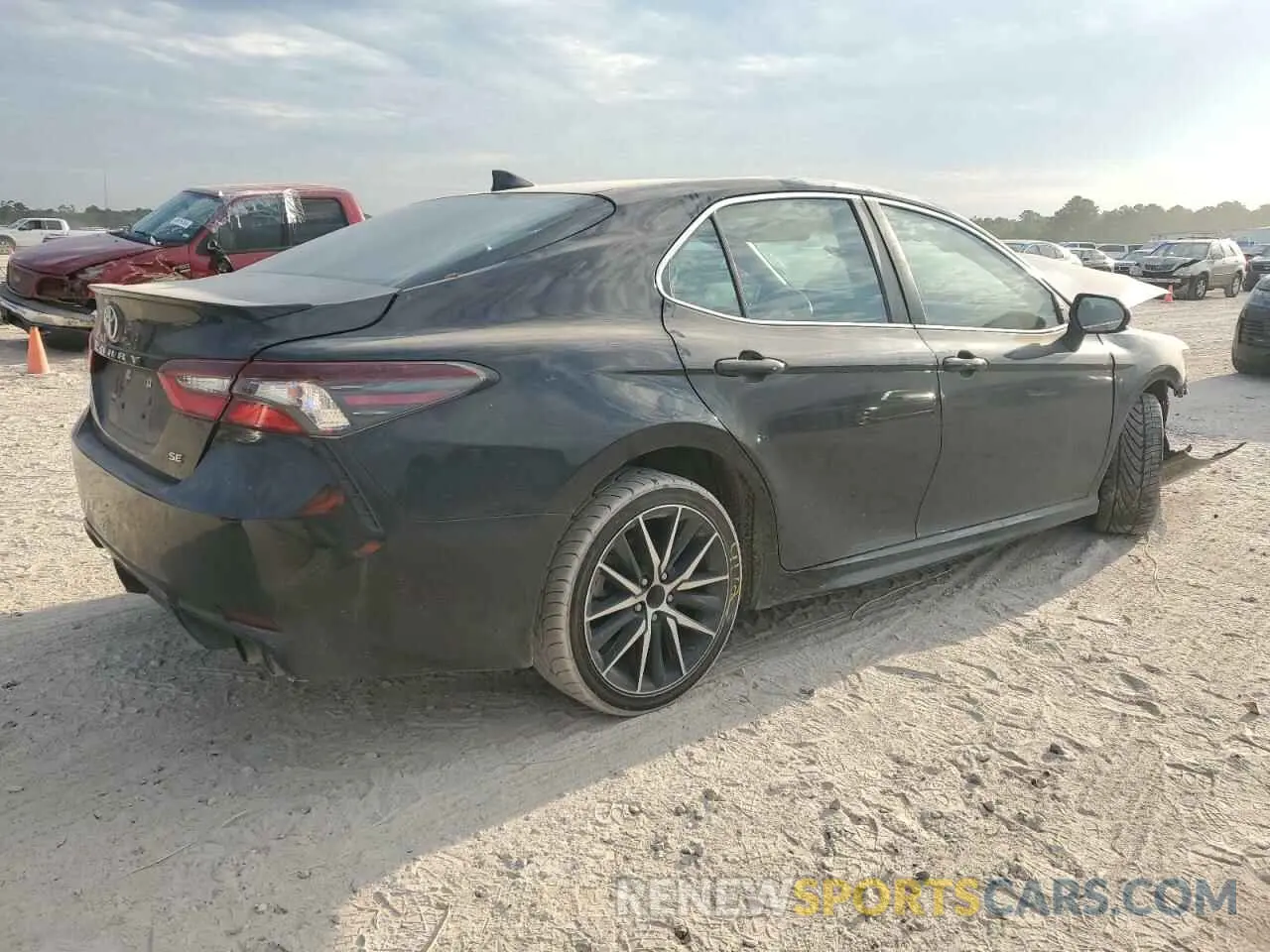 3 Photograph of a damaged car 4T1G11AK3MU415373 TOYOTA CAMRY 2021