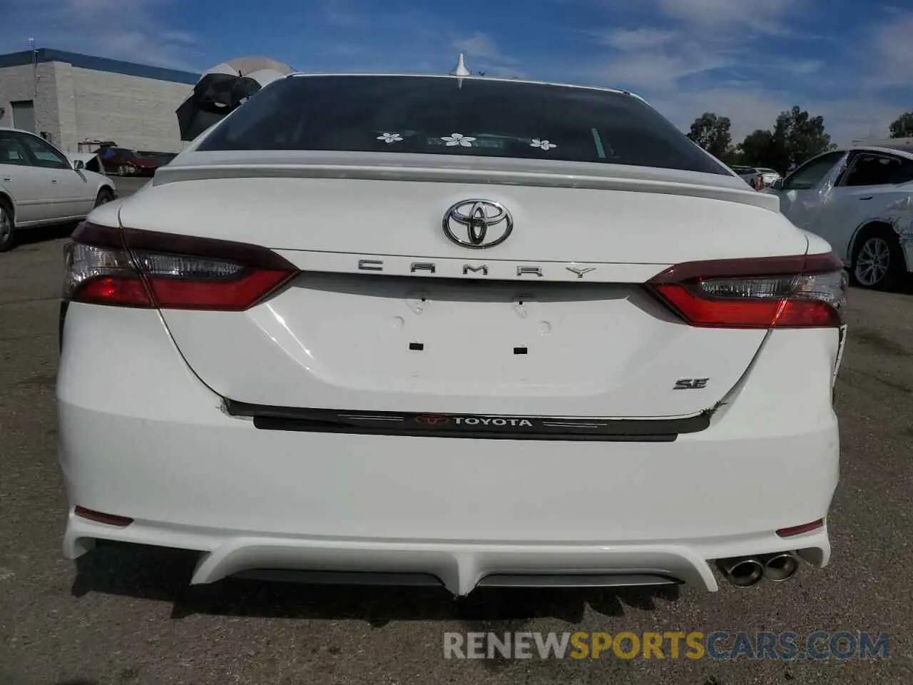 6 Photograph of a damaged car 4T1G11AK3MU421982 TOYOTA CAMRY 2021