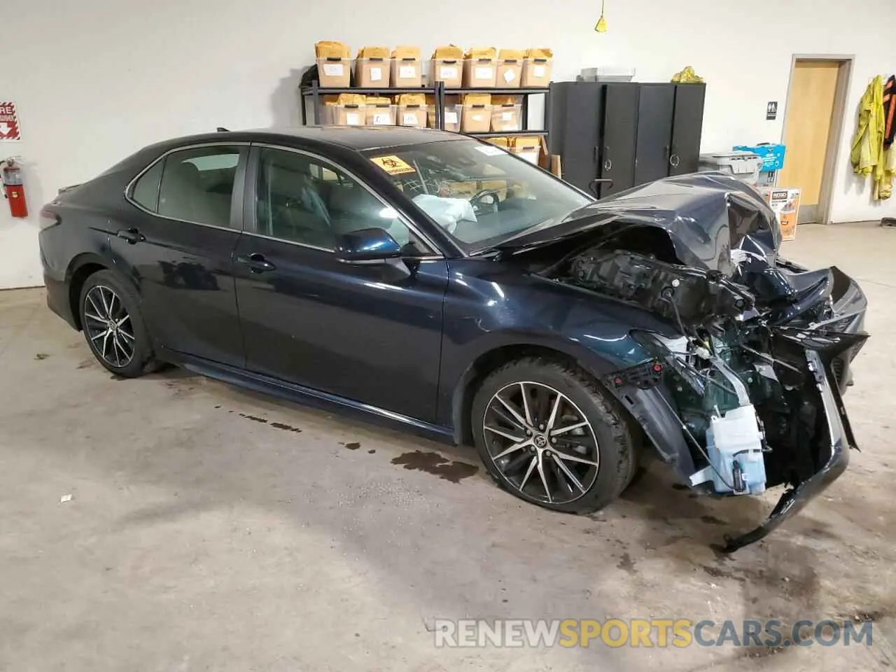 4 Фотография поврежденного автомобиля 4T1G11AK3MU423568 TOYOTA CAMRY 2021