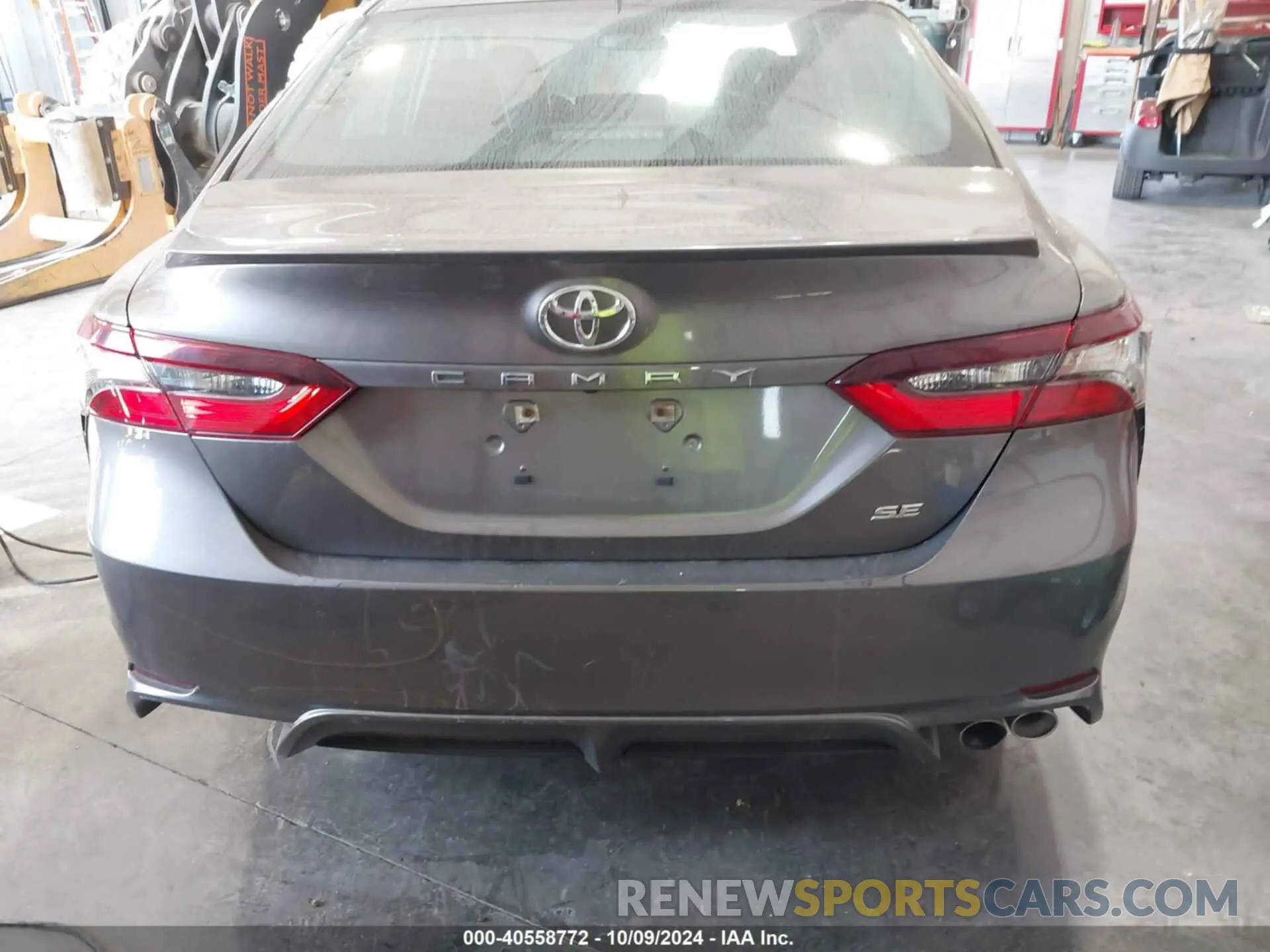 16 Photograph of a damaged car 4T1G11AK3MU428253 TOYOTA CAMRY 2021