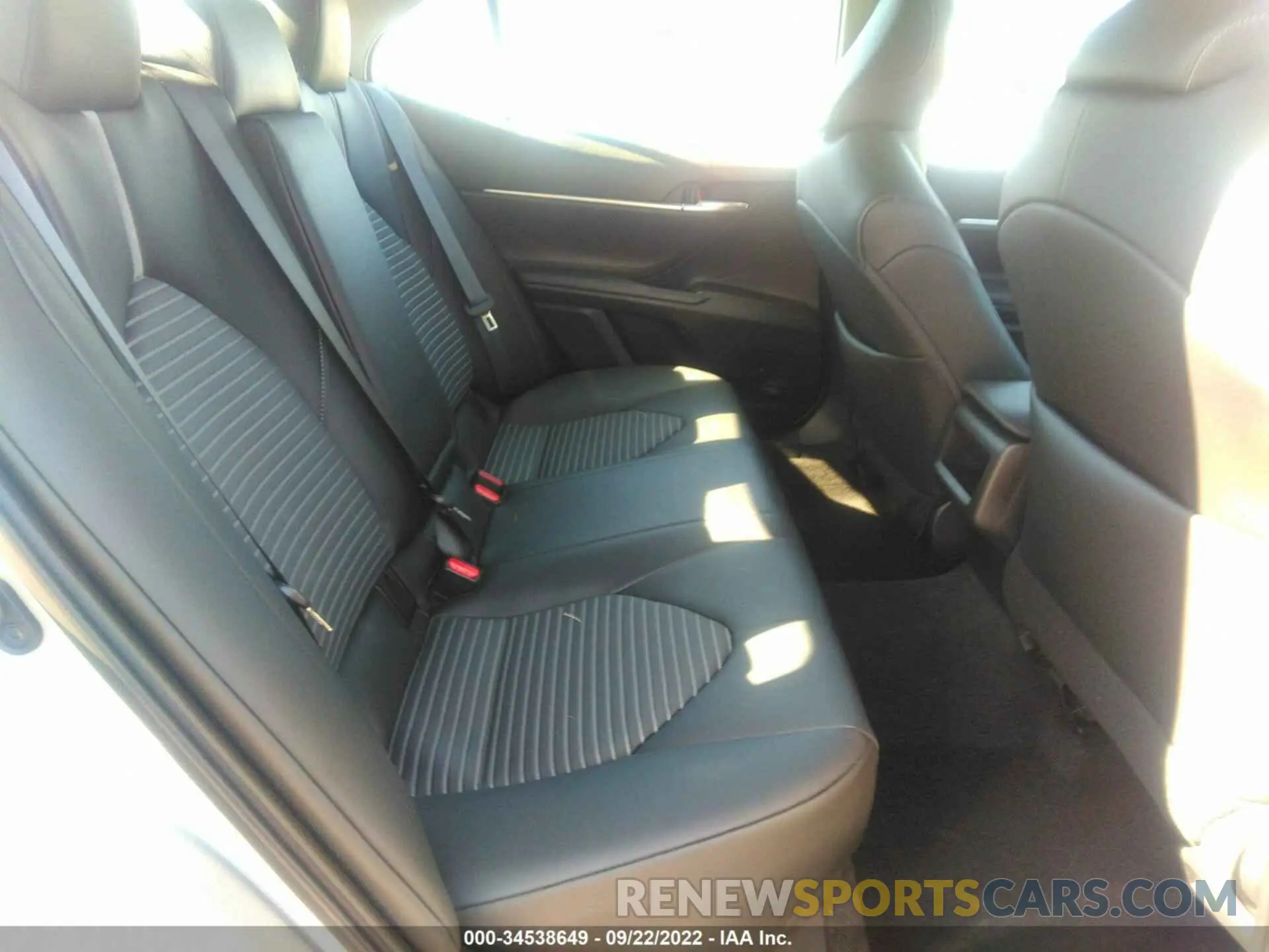 8 Photograph of a damaged car 4T1G11AK3MU430150 TOYOTA CAMRY 2021