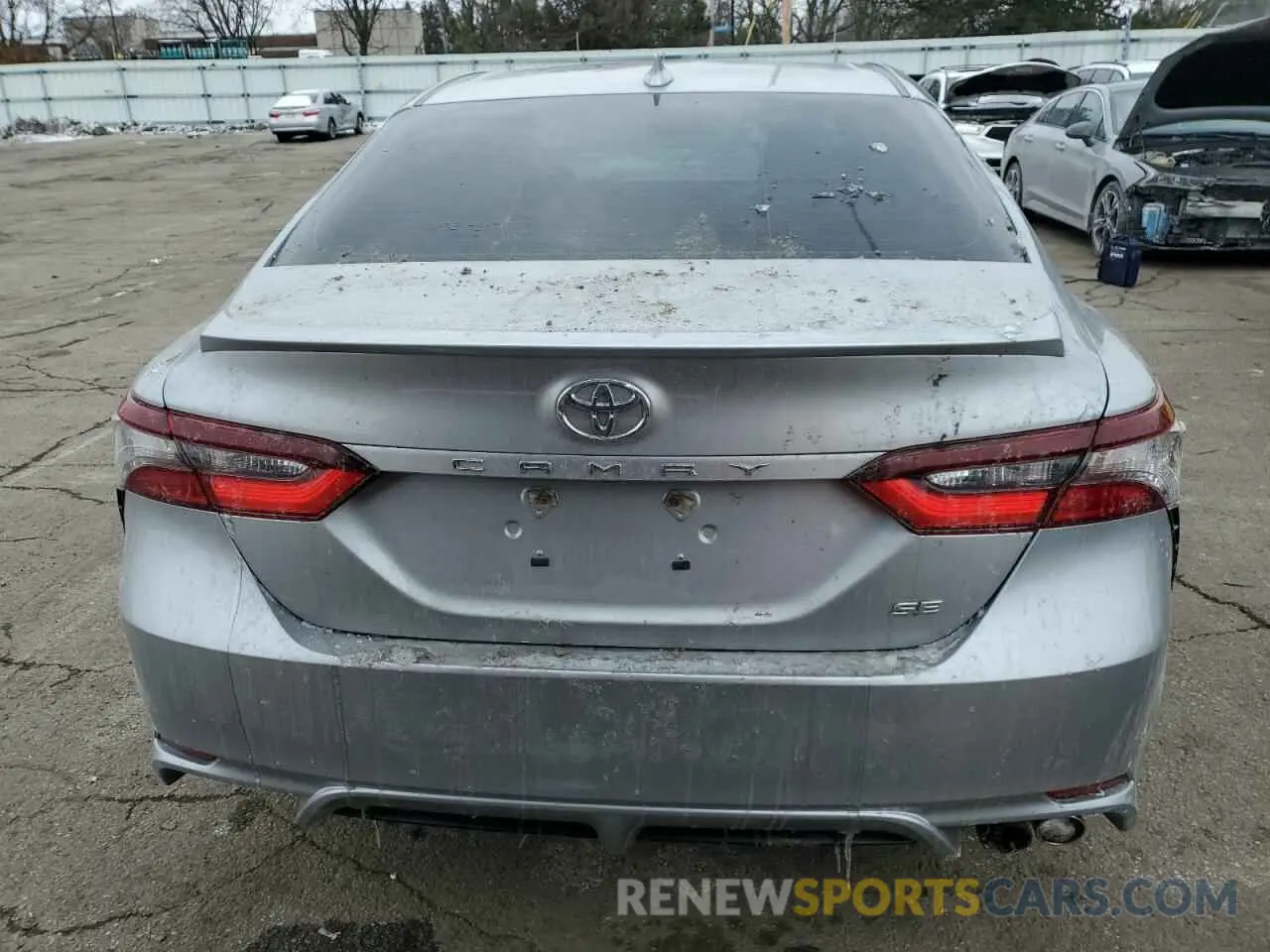6 Photograph of a damaged car 4T1G11AK3MU473662 TOYOTA CAMRY 2021