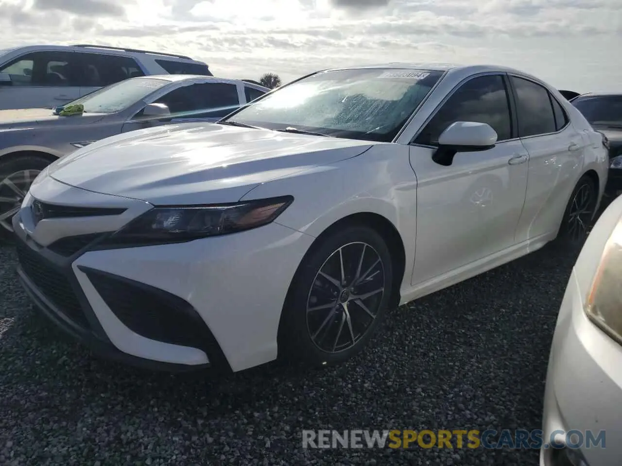 1 Photograph of a damaged car 4T1G11AK3MU486069 TOYOTA CAMRY 2021