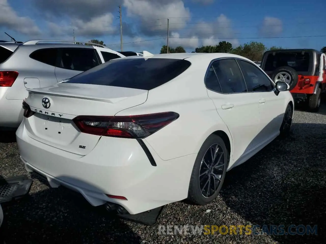 3 Photograph of a damaged car 4T1G11AK3MU486069 TOYOTA CAMRY 2021
