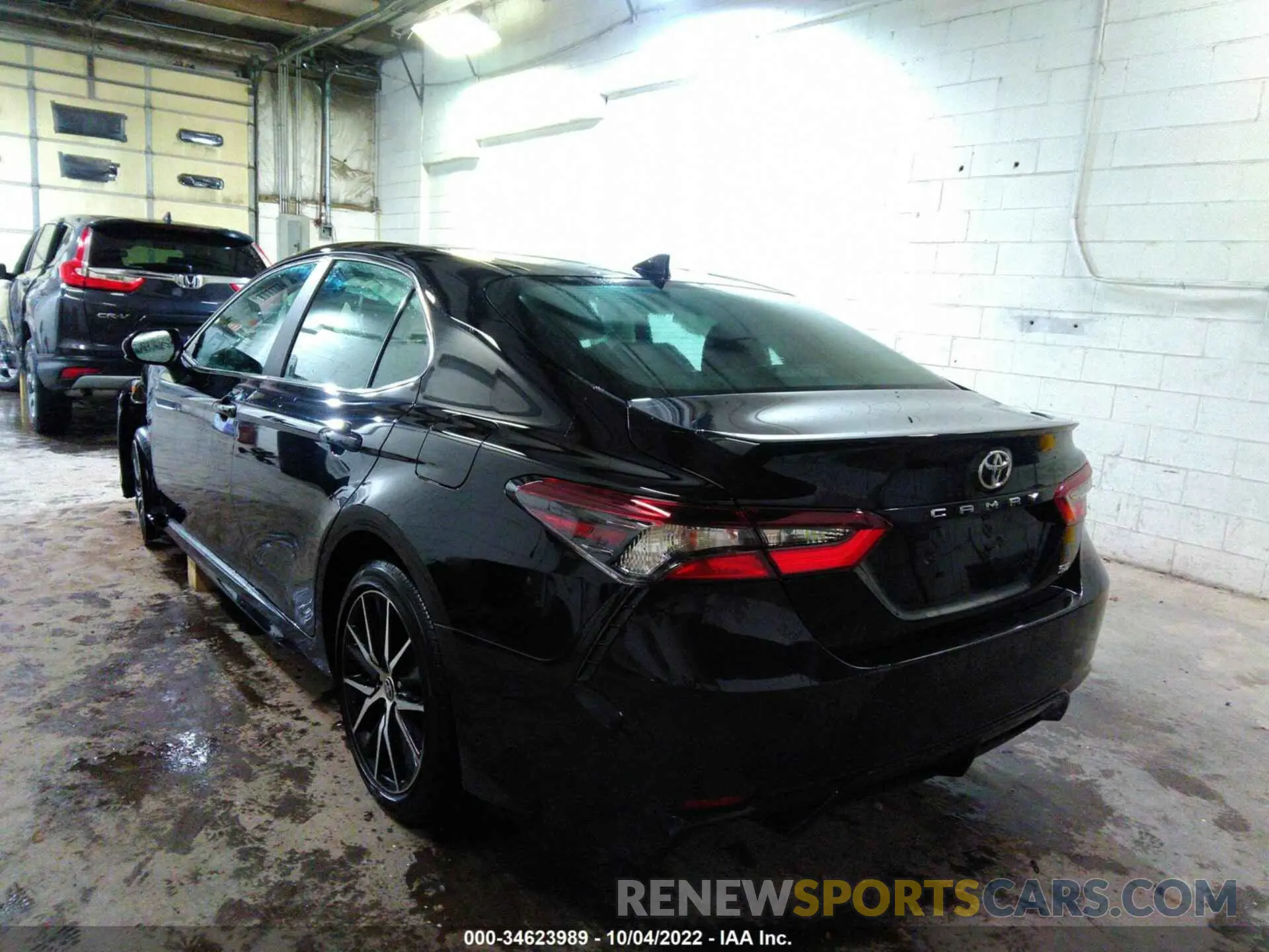 3 Фотография поврежденного автомобиля 4T1G11AK3MU517885 TOYOTA CAMRY 2021