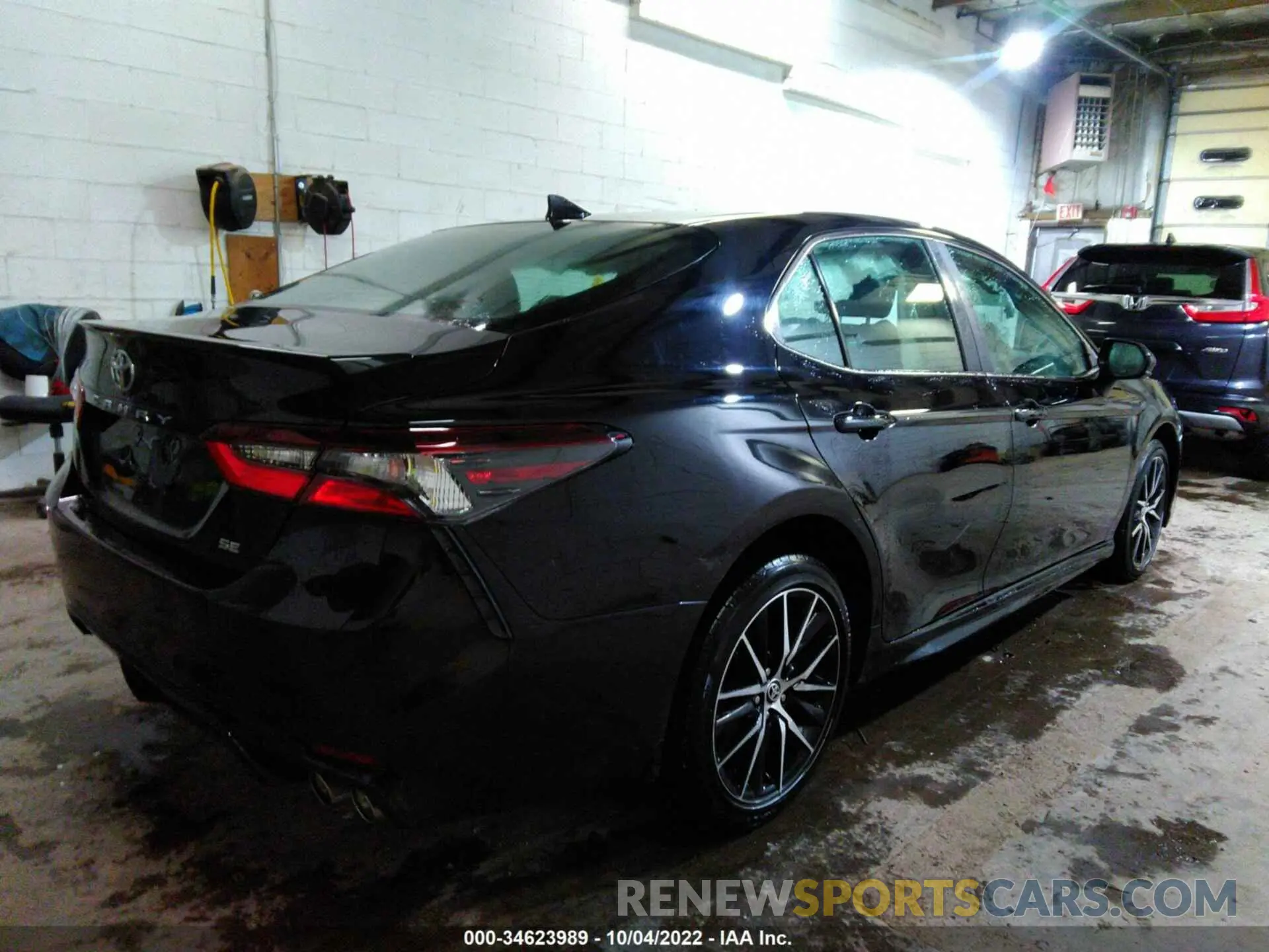 4 Фотография поврежденного автомобиля 4T1G11AK3MU517885 TOYOTA CAMRY 2021