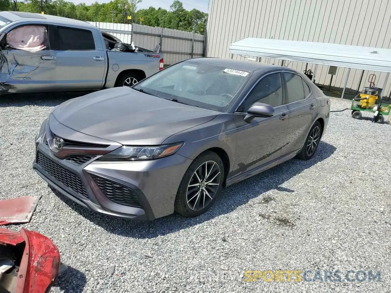 1 Фотография поврежденного автомобиля 4T1G11AK3MU558372 TOYOTA CAMRY 2021
