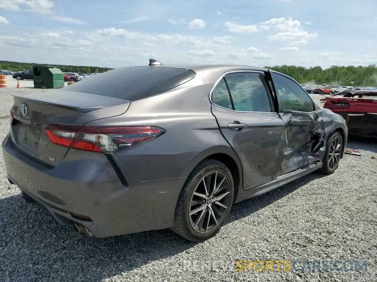 3 Фотография поврежденного автомобиля 4T1G11AK3MU558372 TOYOTA CAMRY 2021