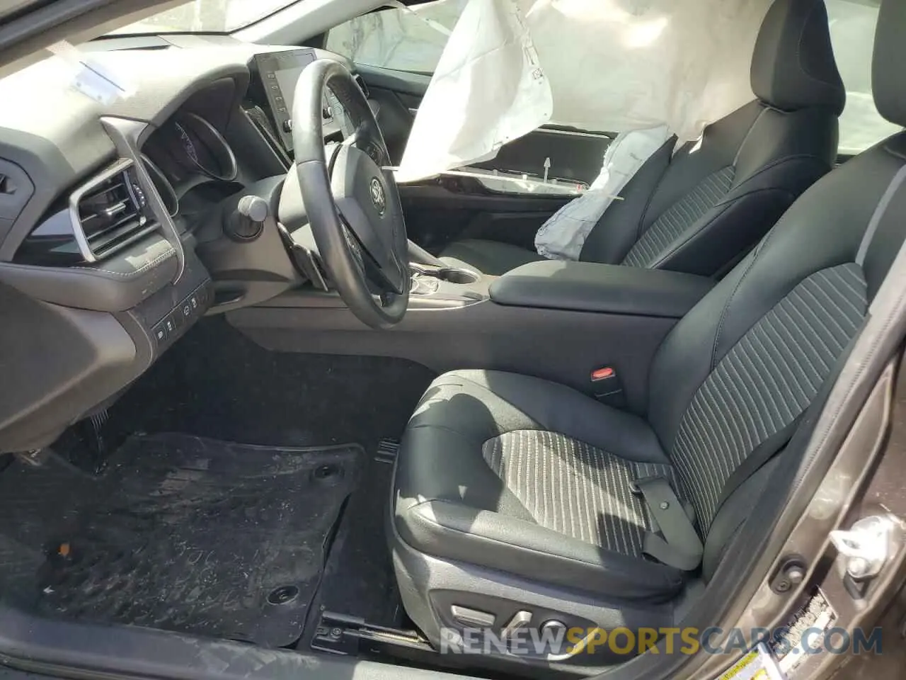 7 Фотография поврежденного автомобиля 4T1G11AK3MU558372 TOYOTA CAMRY 2021