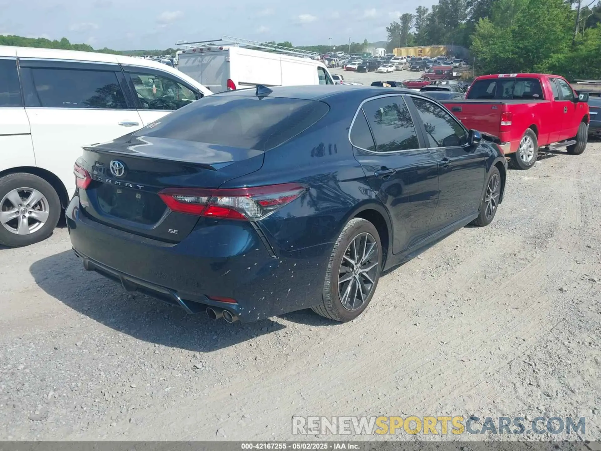 4 Фотография поврежденного автомобиля 4T1G11AK3MU576595 TOYOTA CAMRY 2021