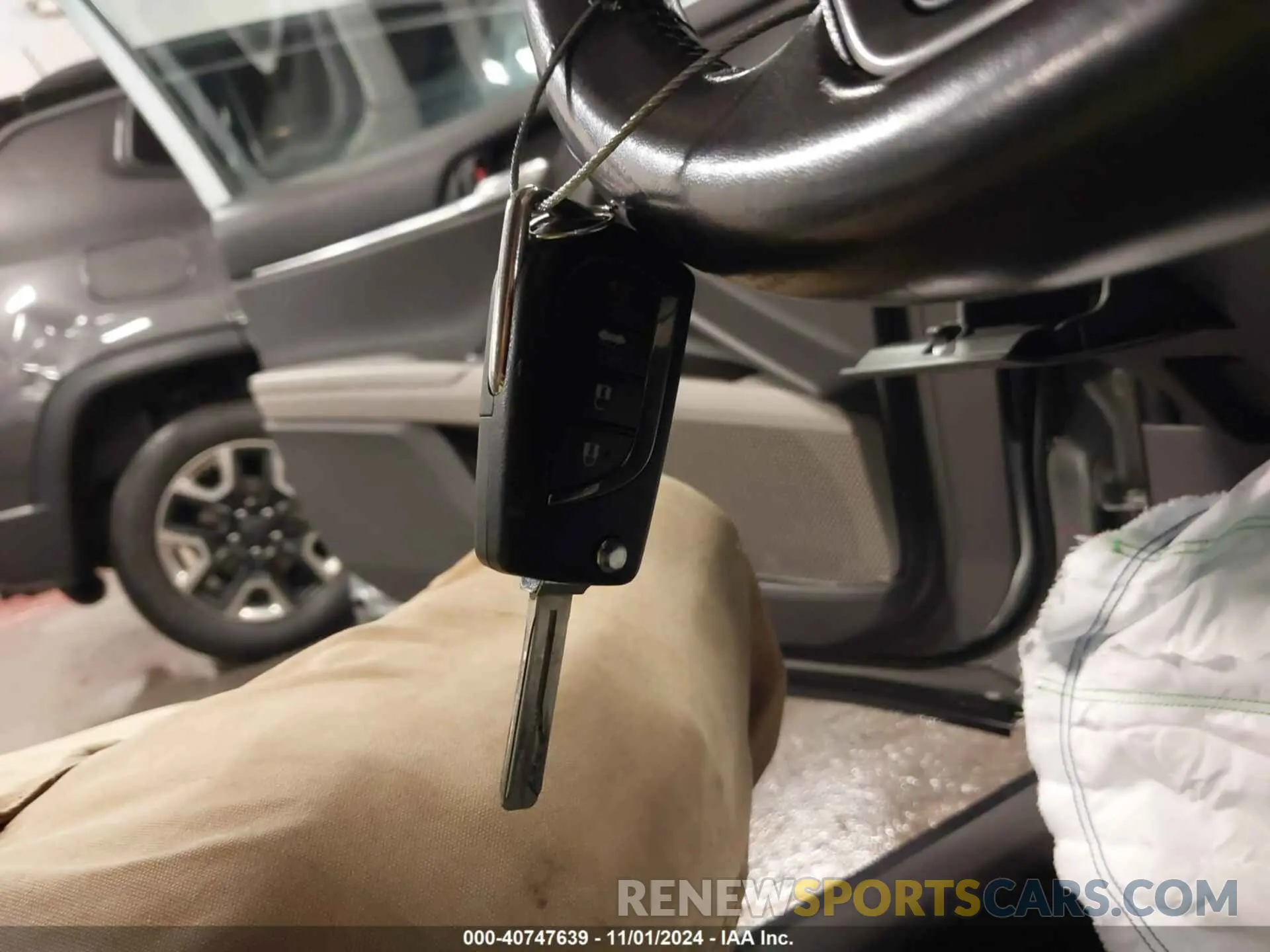 11 Photograph of a damaged car 4T1G11AK3MU593509 TOYOTA CAMRY 2021