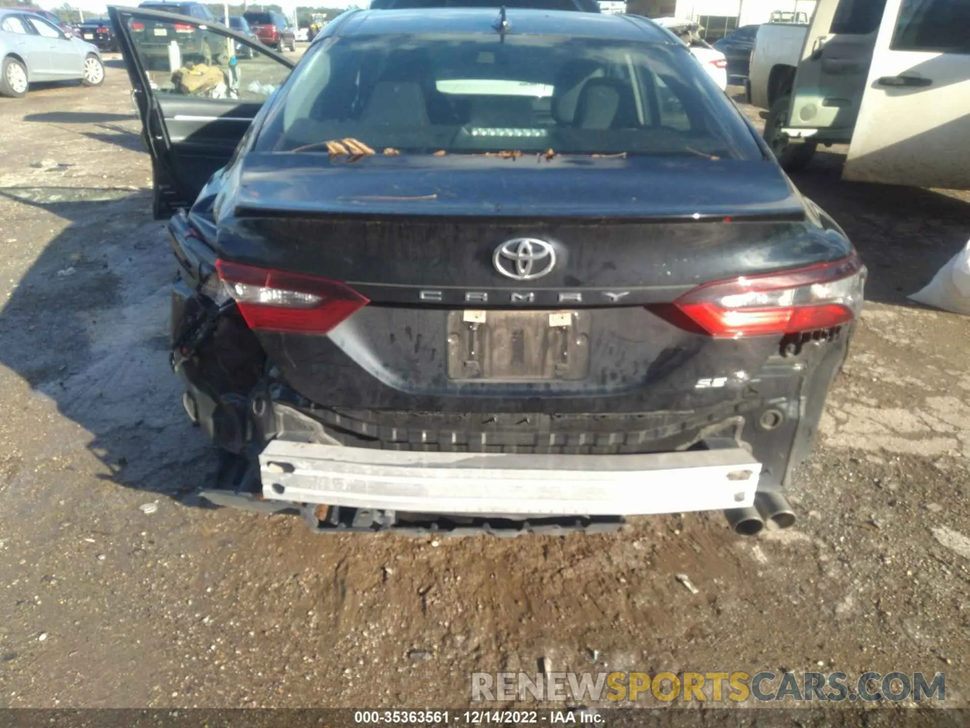 6 Фотография поврежденного автомобиля 4T1G11AK3MU594000 TOYOTA CAMRY 2021
