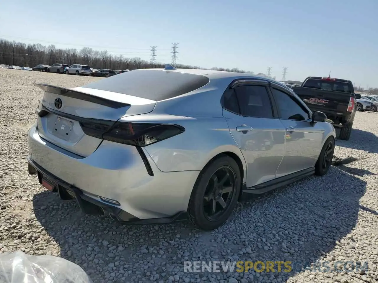 3 Фотография поврежденного автомобиля 4T1G11AK3MU598189 TOYOTA CAMRY 2021
