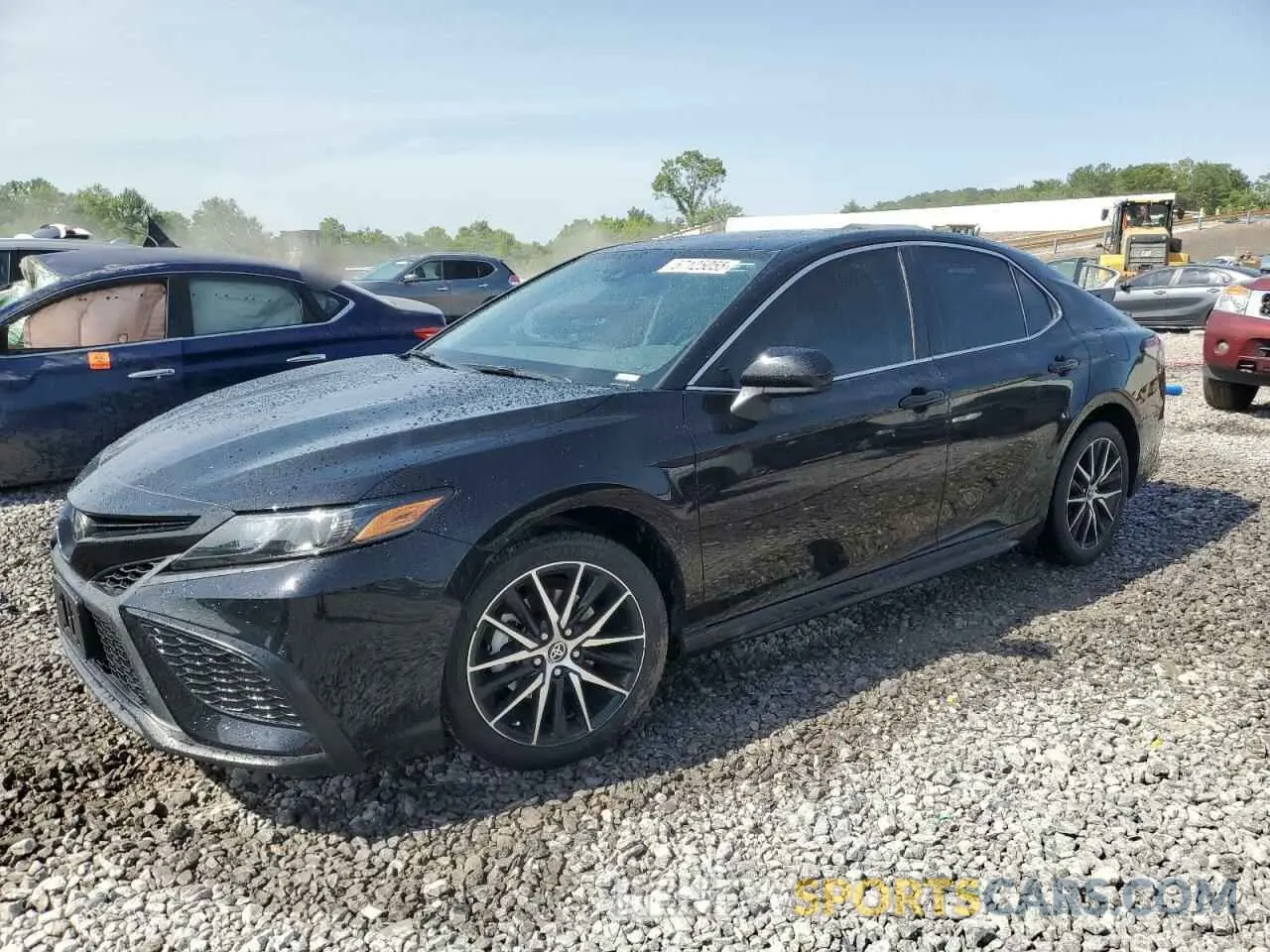 1 Photograph of a damaged car 4T1G11AK3MU600314 TOYOTA CAMRY 2021