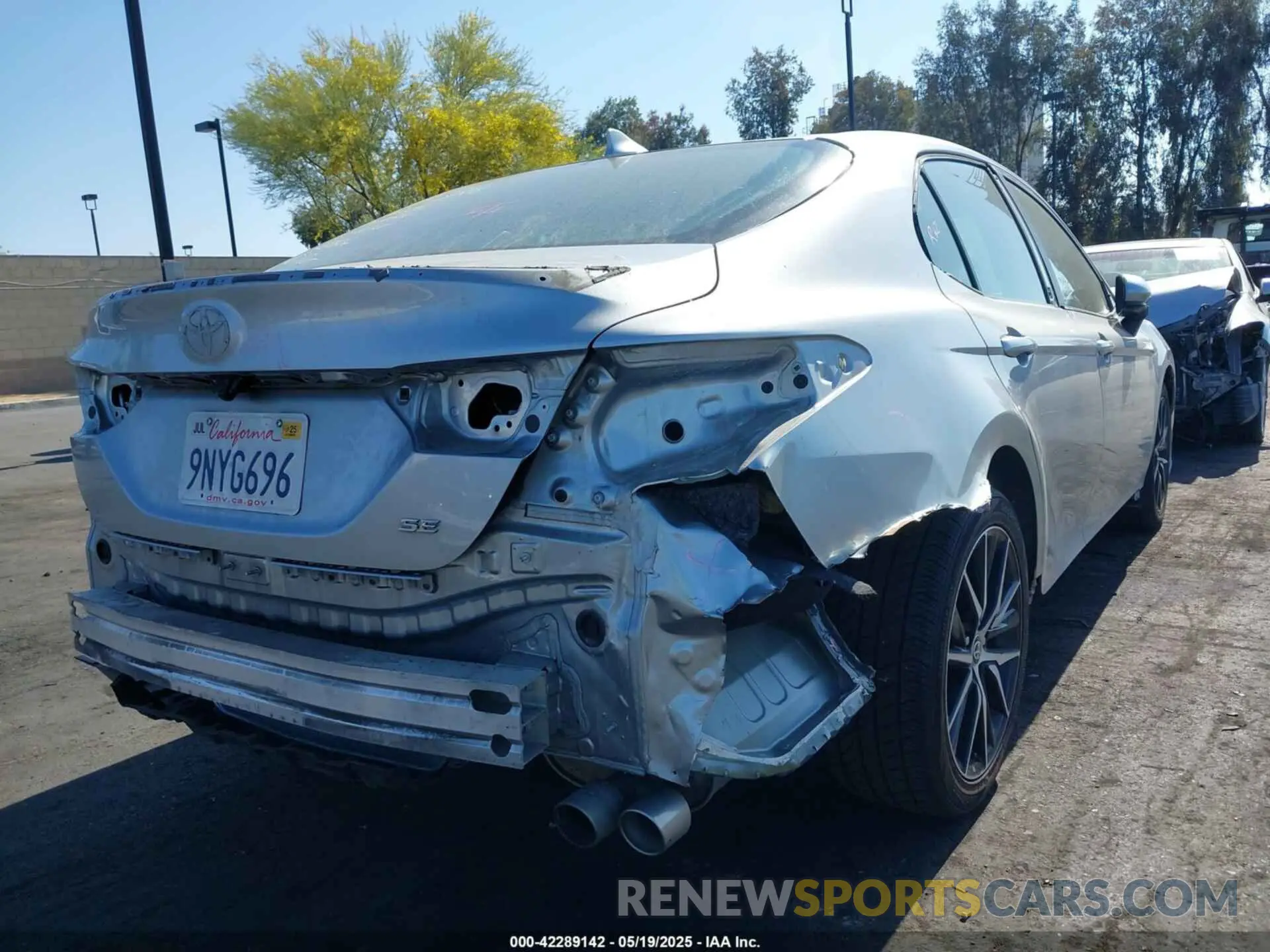 6 Photograph of a damaged car 4T1G11AK3MU602600 TOYOTA CAMRY 2021