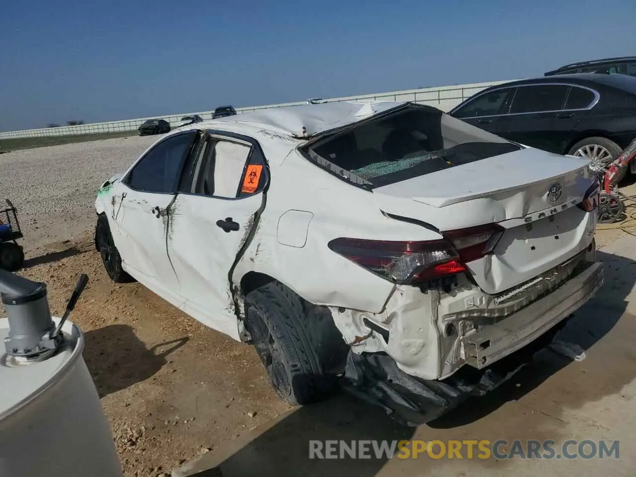 2 Фотография поврежденного автомобиля 4T1G11AK4MU405290 TOYOTA CAMRY 2021