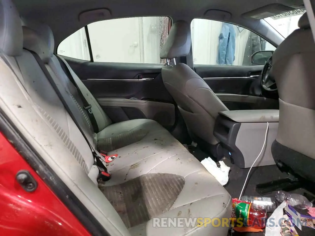 10 Photograph of a damaged car 4T1G11AK4MU410456 TOYOTA CAMRY 2021