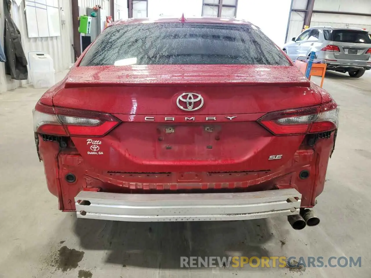 6 Photograph of a damaged car 4T1G11AK4MU410456 TOYOTA CAMRY 2021