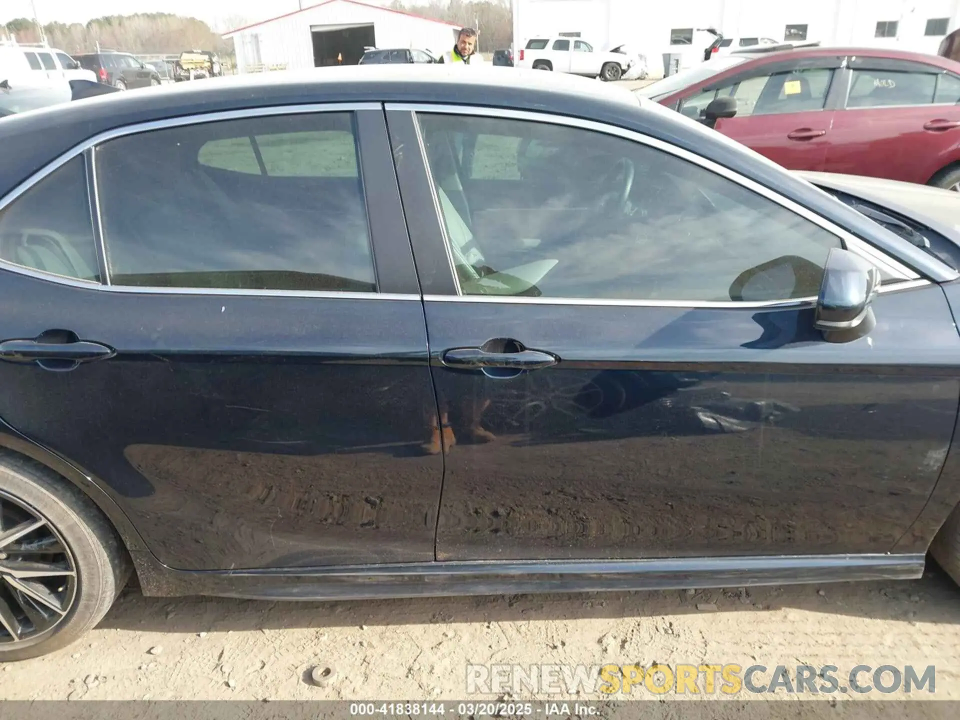 14 Photograph of a damaged car 4T1G11AK4MU422364 TOYOTA CAMRY 2021