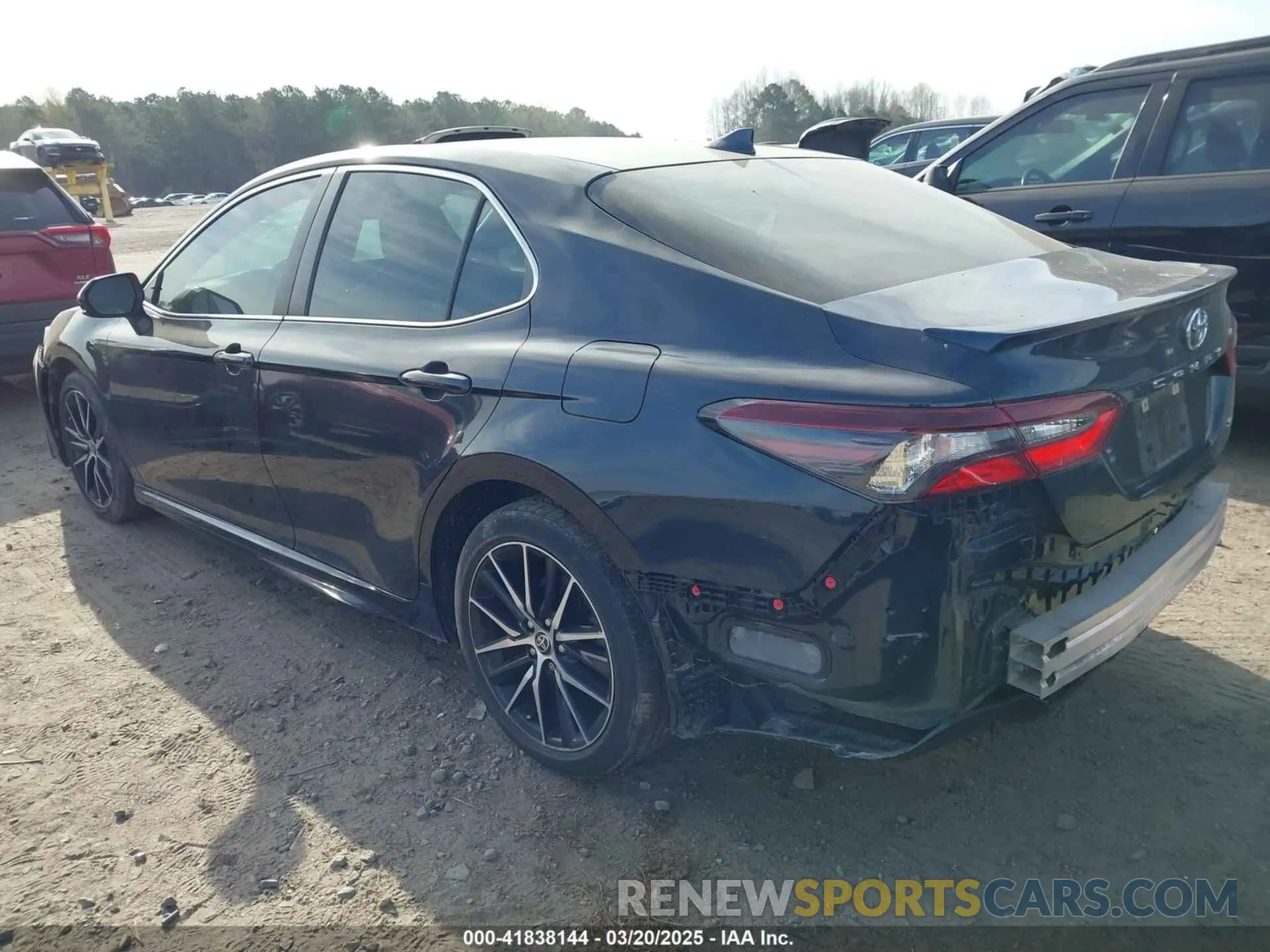 3 Photograph of a damaged car 4T1G11AK4MU422364 TOYOTA CAMRY 2021
