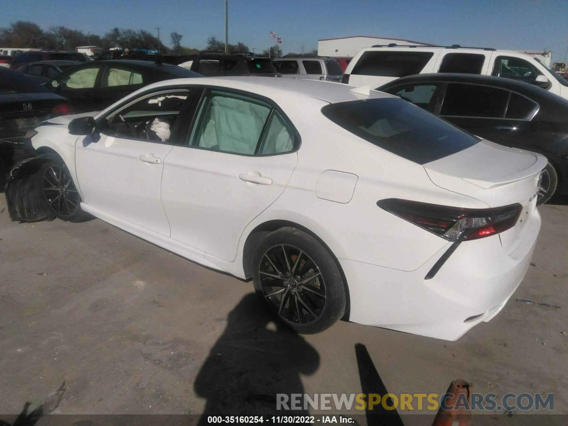 3 Фотография поврежденного автомобиля 4T1G11AK4MU428567 TOYOTA CAMRY 2021