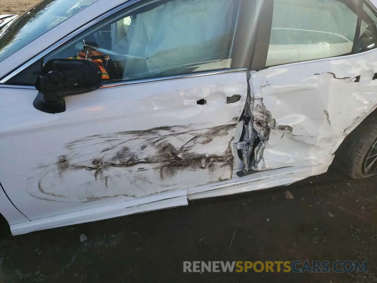 9 Photograph of a damaged car 4T1G11AK4MU441660 TOYOTA CAMRY 2021