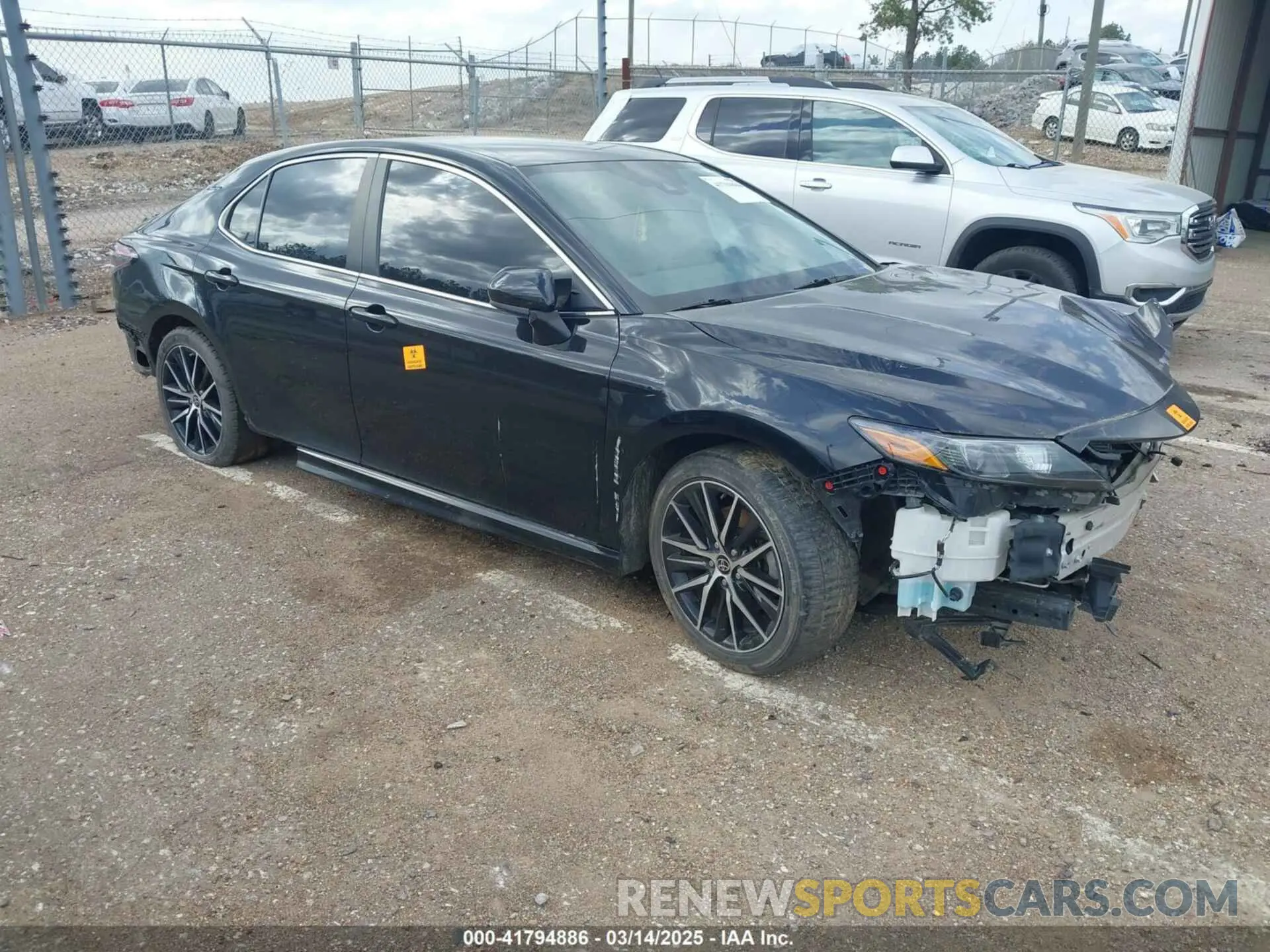 1 Photograph of a damaged car 4T1G11AK4MU444199 TOYOTA CAMRY 2021