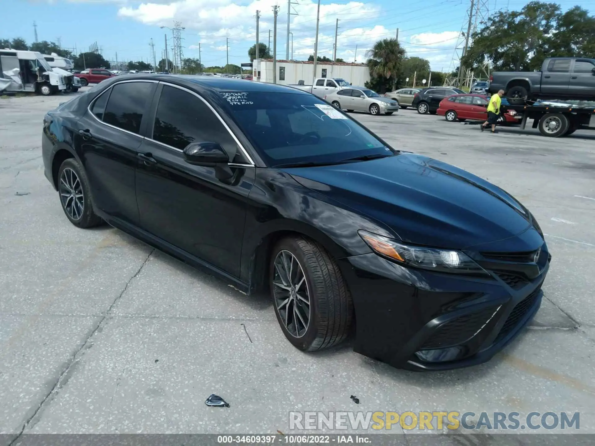 1 Photograph of a damaged car 4T1G11AK4MU451976 TOYOTA CAMRY 2021