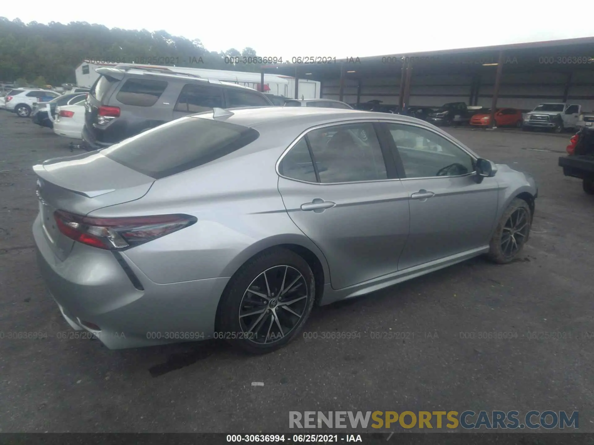 4 Photograph of a damaged car 4T1G11AK4MU540530 TOYOTA CAMRY 2021
