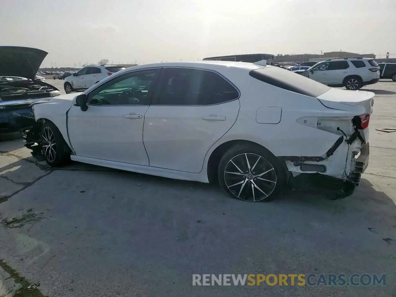 2 Фотография поврежденного автомобиля 4T1G11AK4MU542052 TOYOTA CAMRY 2021