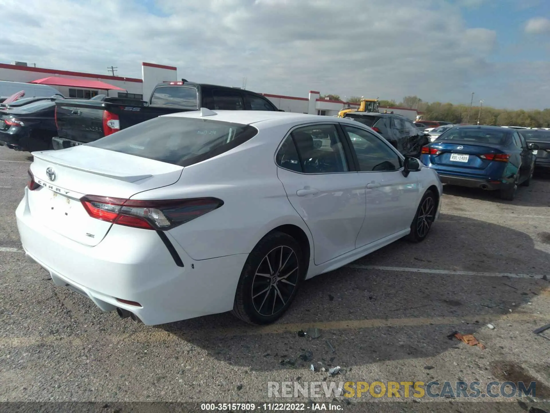 4 Photograph of a damaged car 4T1G11AK4MU547638 TOYOTA CAMRY 2021