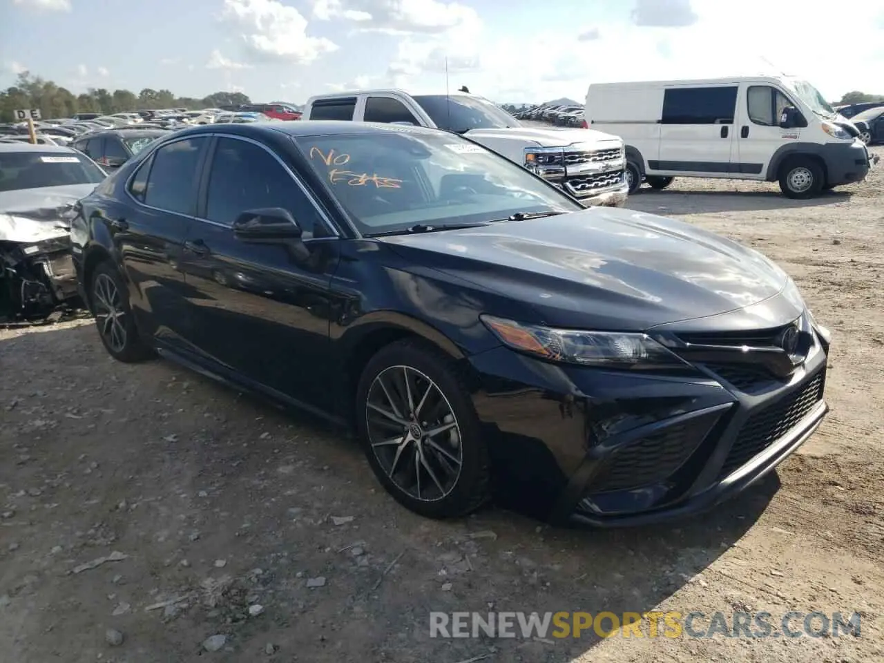 4 Photograph of a damaged car 4T1G11AK4MU564813 TOYOTA CAMRY 2021