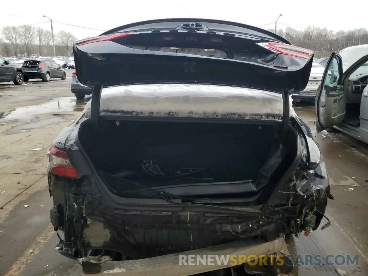 6 Photograph of a damaged car 4T1G11AK4MU573107 TOYOTA CAMRY 2021