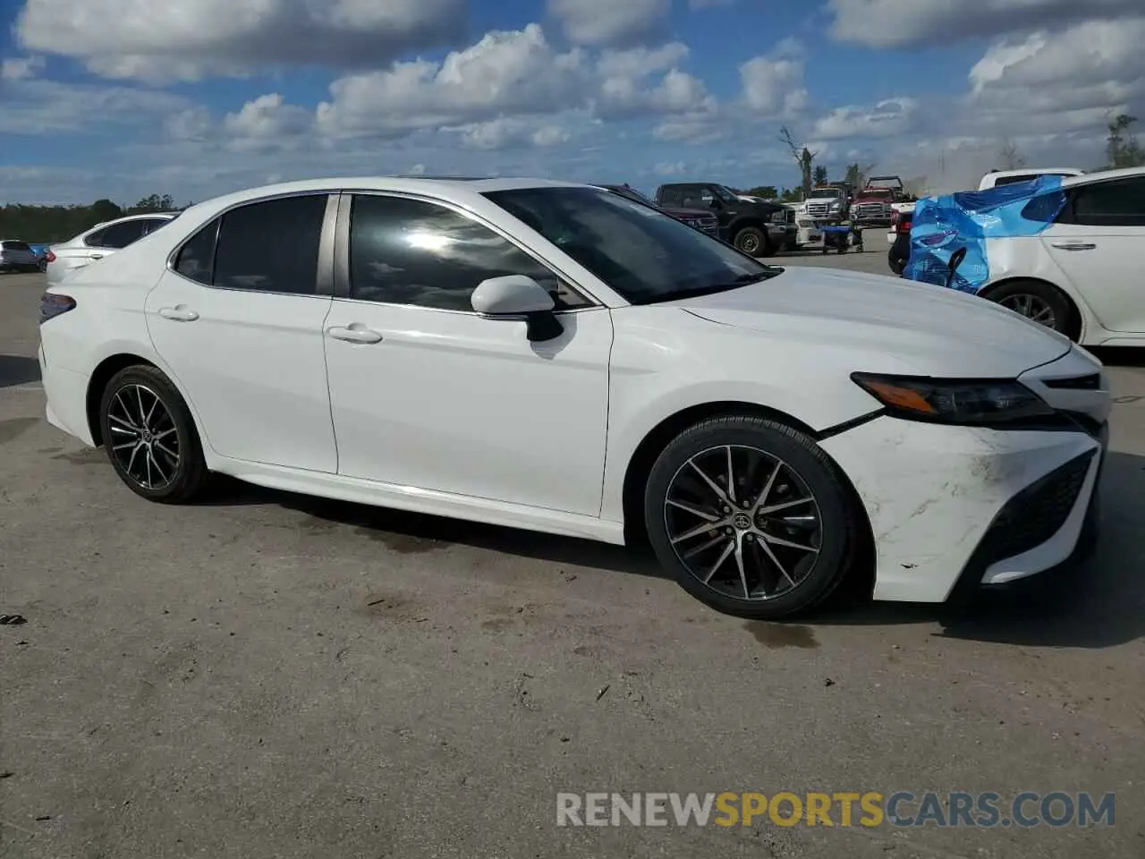 4 Photograph of a damaged car 4T1G11AK4MU596838 TOYOTA CAMRY 2021