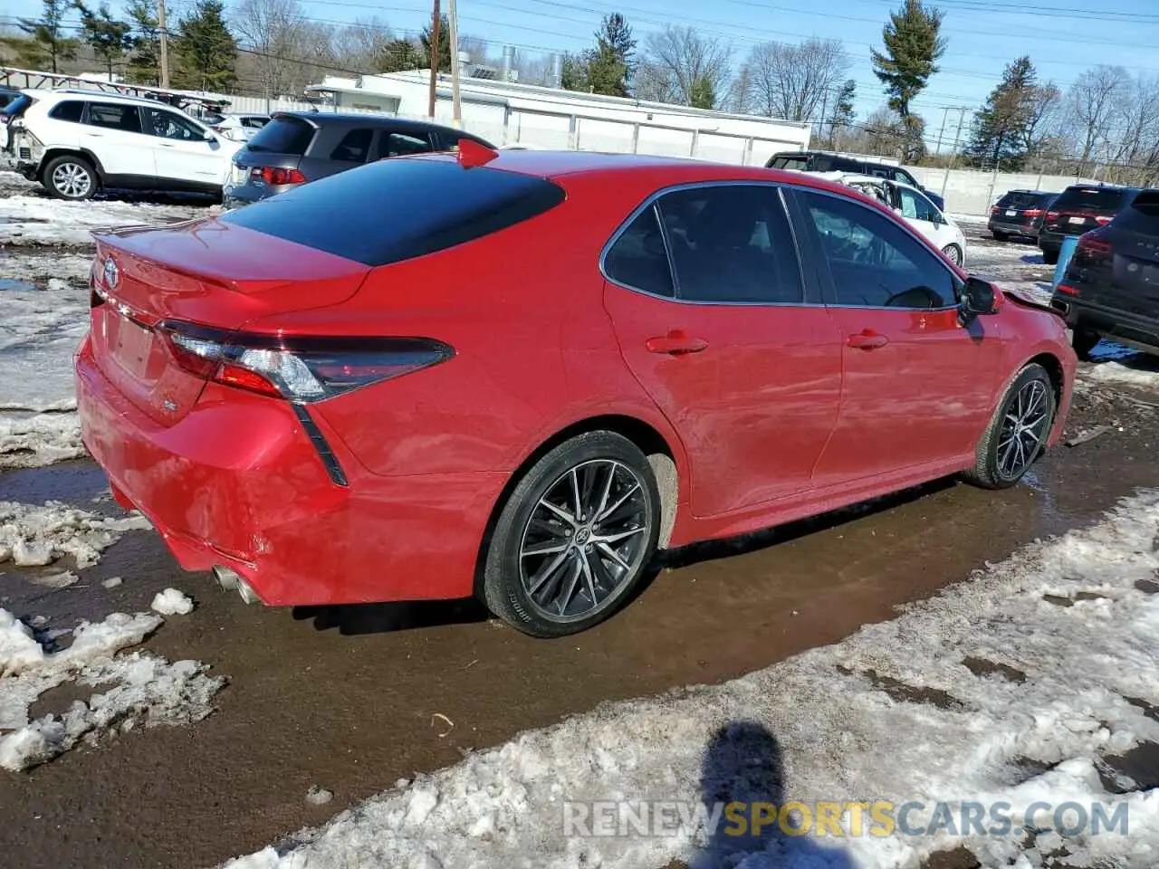 3 Photograph of a damaged car 4T1G11AK5MU417948 TOYOTA CAMRY 2021