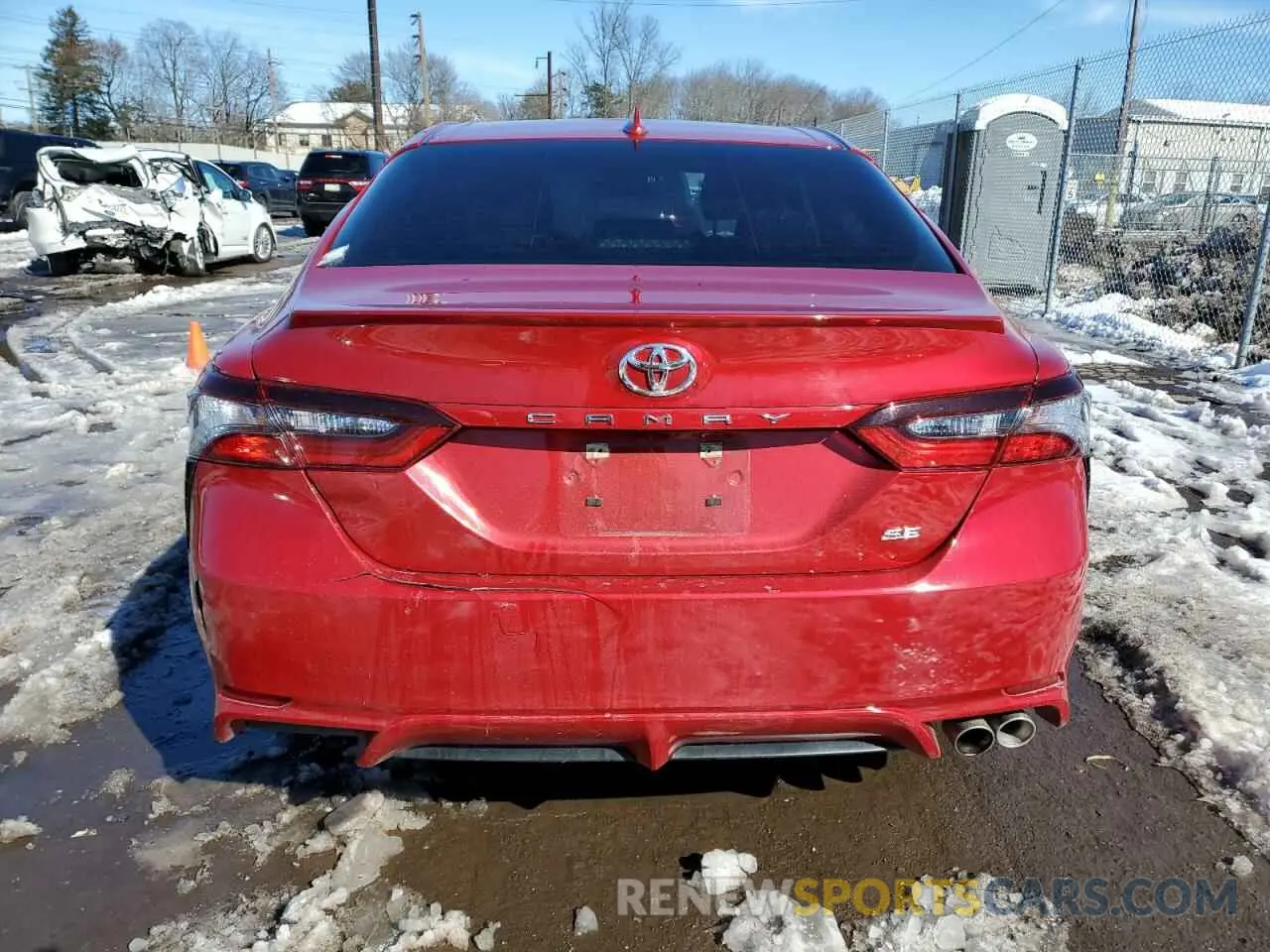 6 Photograph of a damaged car 4T1G11AK5MU417948 TOYOTA CAMRY 2021