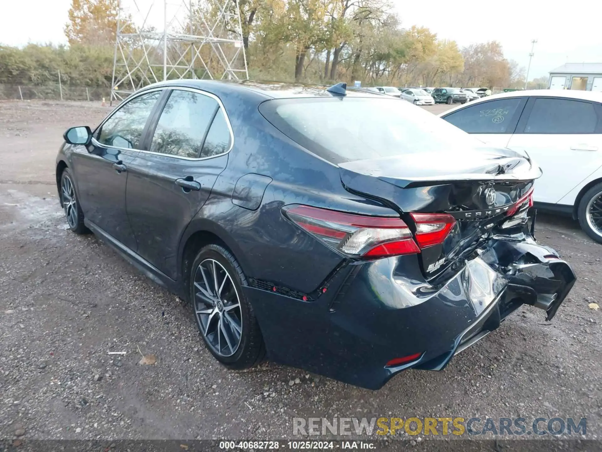 3 Photograph of a damaged car 4T1G11AK5MU462811 TOYOTA CAMRY 2021