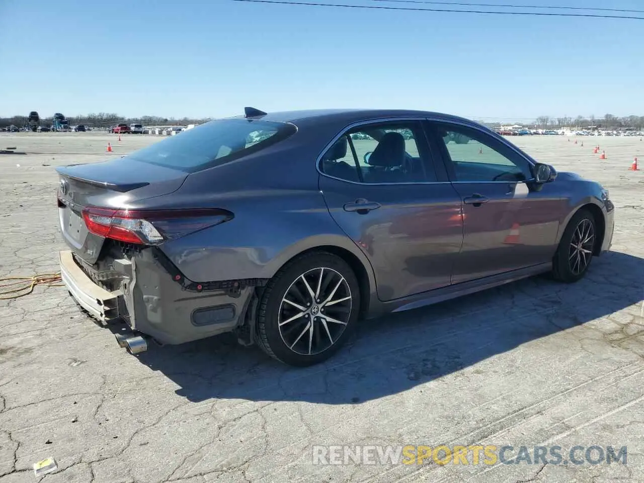 3 Photograph of a damaged car 4T1G11AK5MU474764 TOYOTA CAMRY 2021