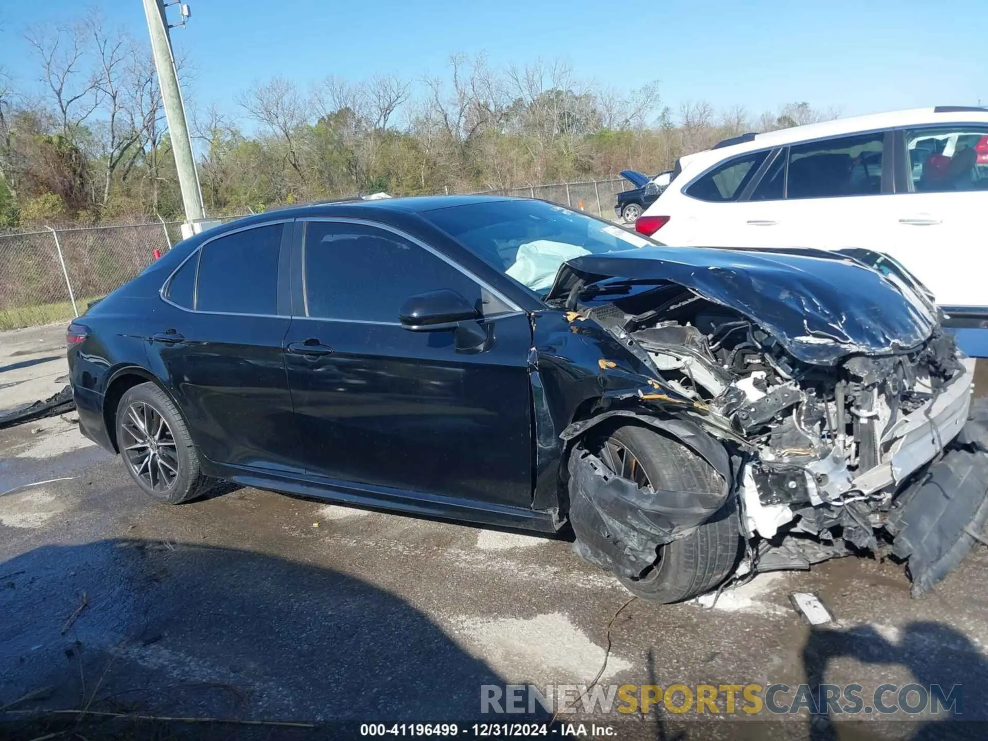13 Photograph of a damaged car 4T1G11AK5MU487725 TOYOTA CAMRY 2021