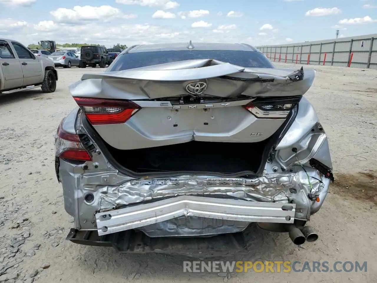 6 Photograph of a damaged car 4T1G11AK5MU515443 TOYOTA CAMRY 2021