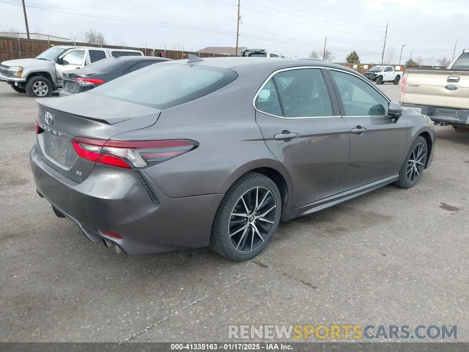 4 Фотография поврежденного автомобиля 4T1G11AK5MU524322 TOYOTA CAMRY 2021