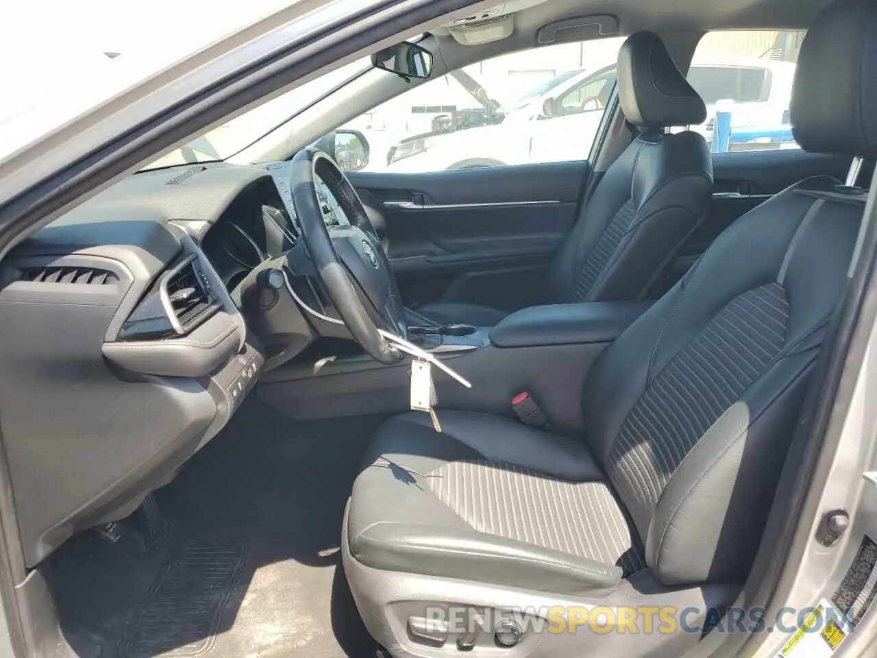 7 Photograph of a damaged car 4T1G11AK5MU551228 TOYOTA CAMRY 2021