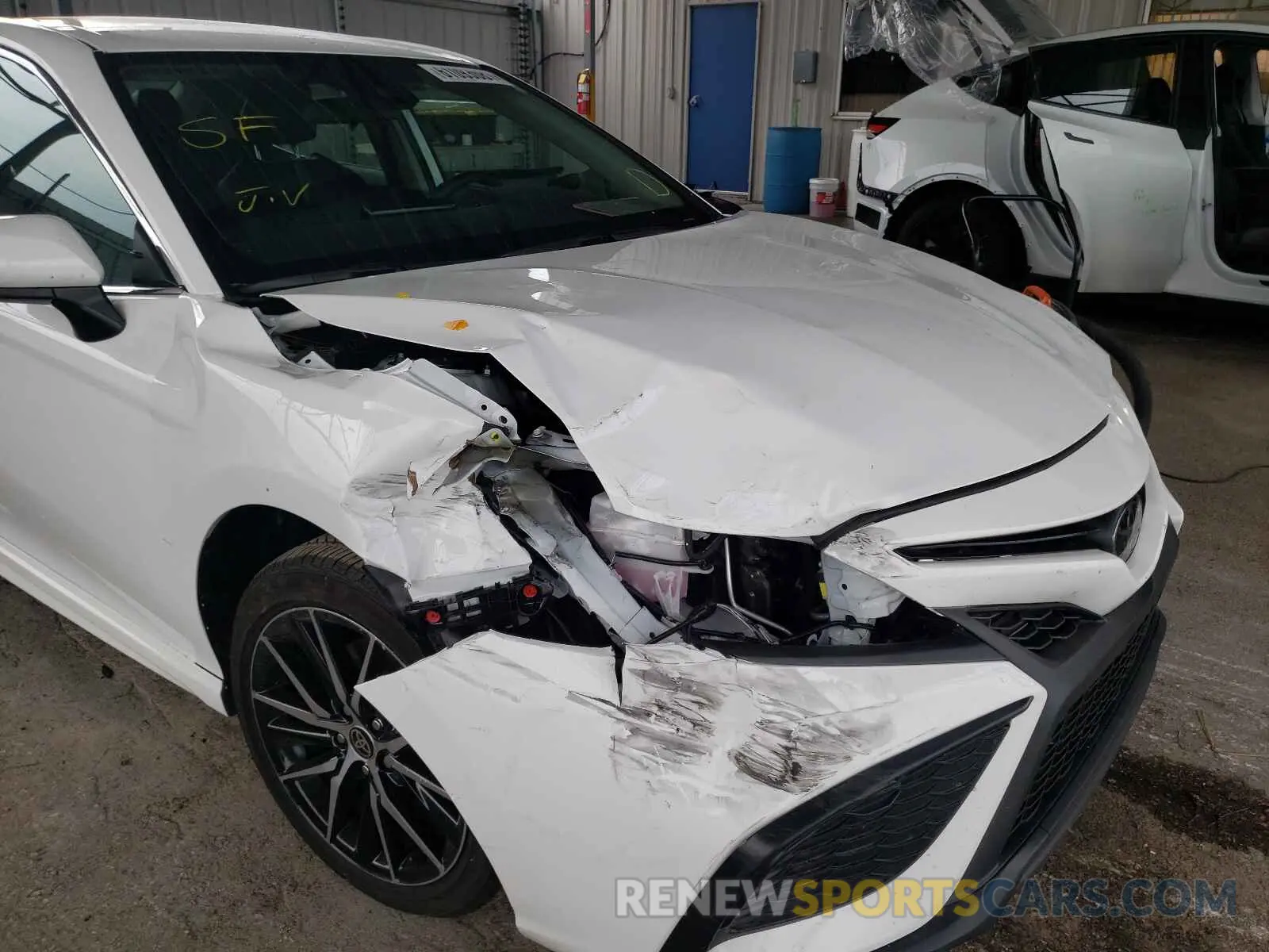 9 Фотография поврежденного автомобиля 4T1G11AK5MU571088 TOYOTA CAMRY 2021