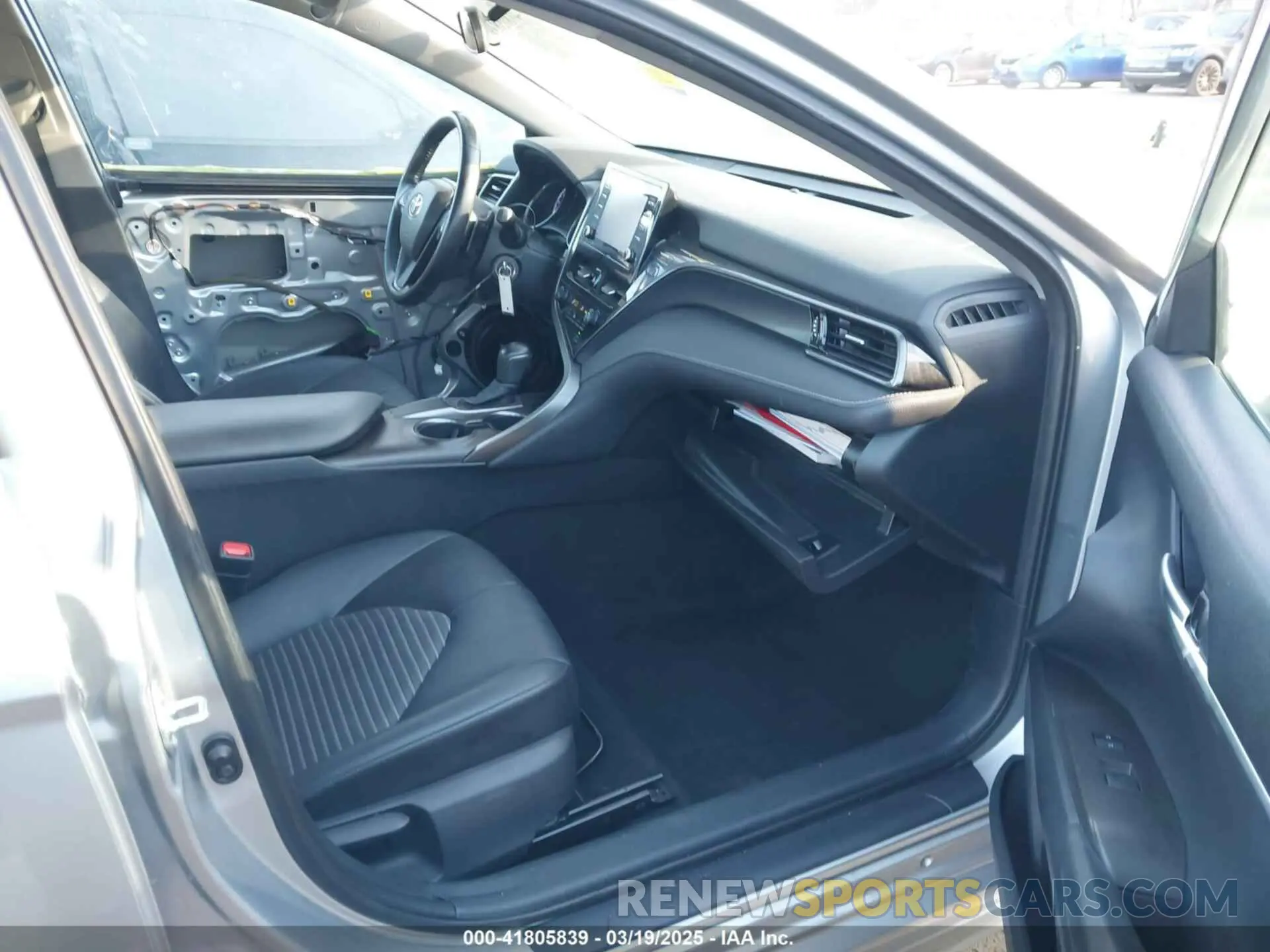 5 Photograph of a damaged car 4T1G11AK5MU573293 TOYOTA CAMRY 2021